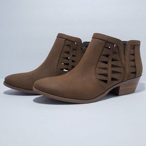 Soda Chance Brown Pu Perforated Cut Out Stacked Block Heel Ankle Booties Size 10